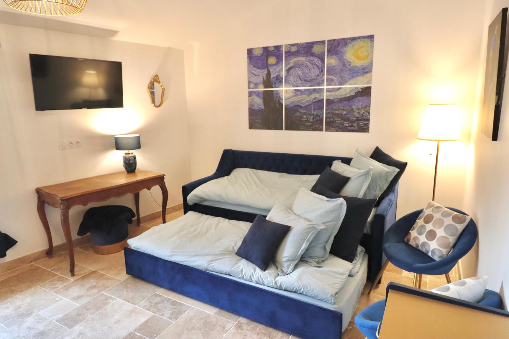 Chambres D'Hotes Avec Jacuzzi Et Piscine Au Mas De Cadoule Saint-Just  客房 照片