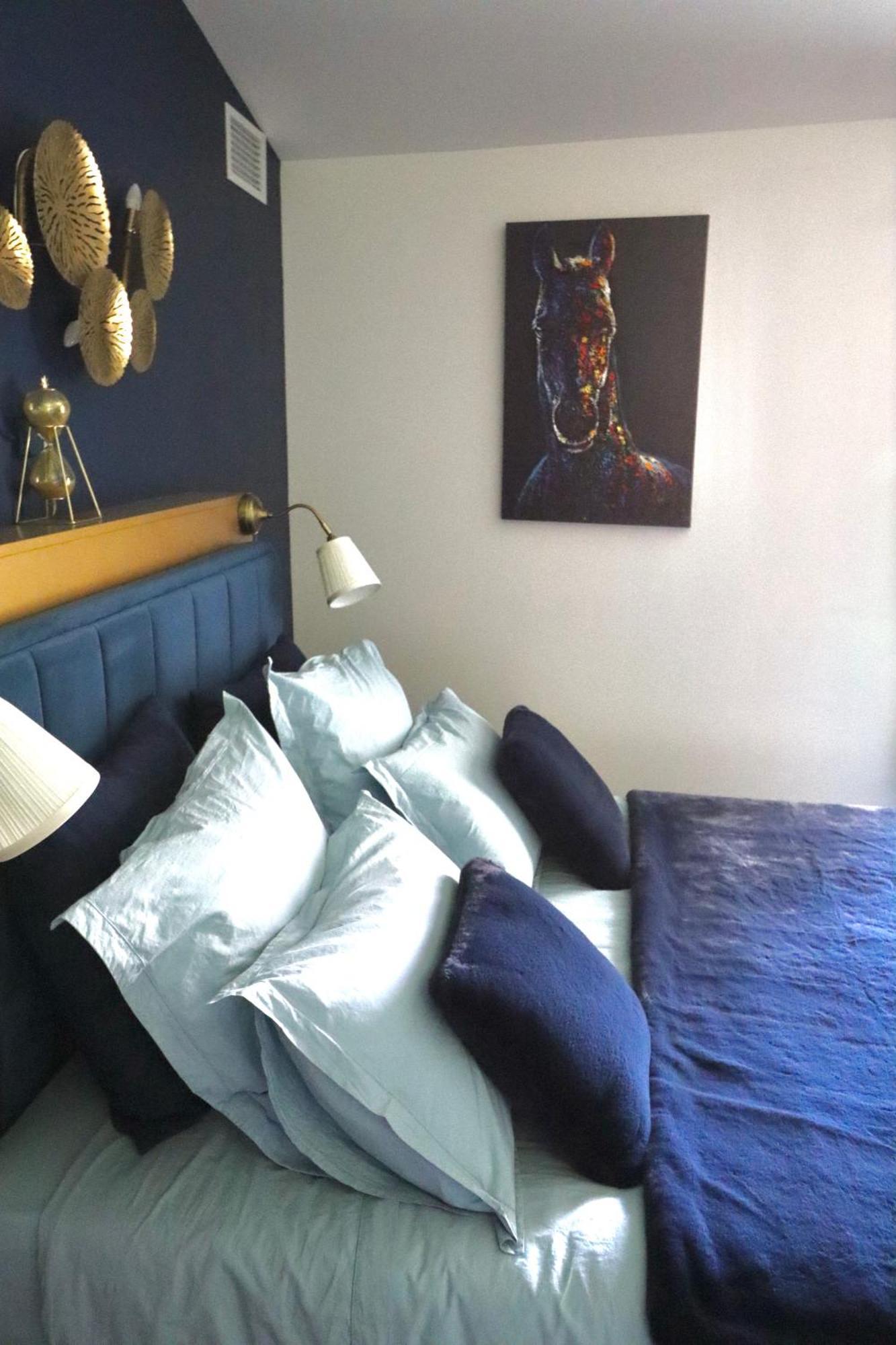 Chambres D'Hotes Avec Jacuzzi Et Piscine Au Mas De Cadoule Saint-Just  客房 照片